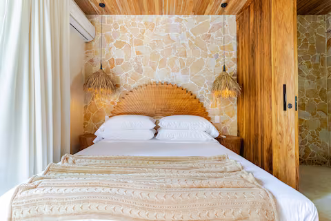 5dcb02be-03c9-4a94-8861-4697b7626107